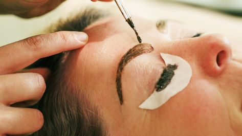 This Instagram-famous beauty service isn't approved by the FDA. Here's why even experts warn against it.) Tint Eyebrows, Eyelash Tint, Eyebrow Tint, Eyebrows Eyelashes, Eyelash Tinting, Lash Room, Eyebrow Tinting, Beauty Lash, Perfect Eyebrows