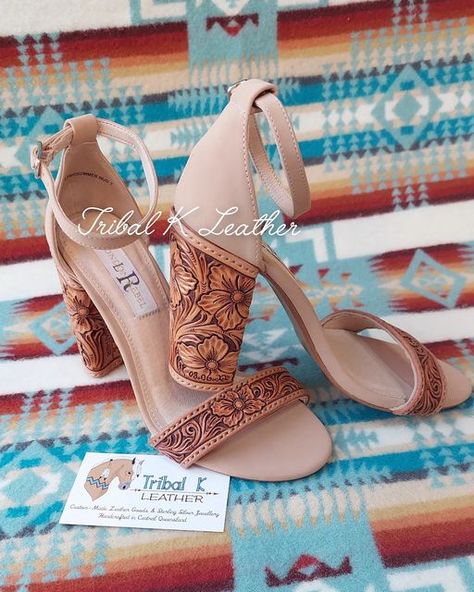 Custom Heels, Country Western Wedding, Western Themed Wedding, Cowgirl Accessories, Western Shoes, Country Theme Wedding, Country Style Outfits, Western Wear Outfits, Cute Country Outfits