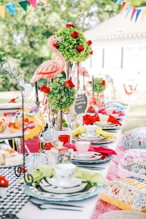 Alice In Wonderland Brunch, Alice In Wonderland Tablescape, Alice In Wonderland Table Decor, Alice In Wonderland Table Decorations, Alice In Wonderland Table Setting, Tea Cup Decorations, Tea Party Birthday Ideas, Mom Brunch, Spring Theme Party