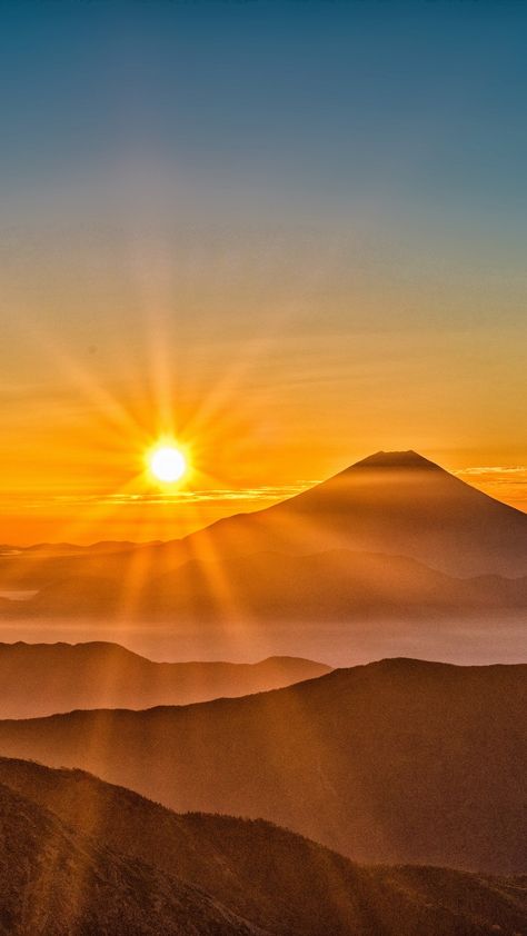 Men Background, Sunshine Wallpaper, Mount Fuji Japan, Sunrise Wallpaper, Monte Fuji, Nature Hd, Nature Wallpapers, Trippy Wallpaper, Best Iphone Wallpapers