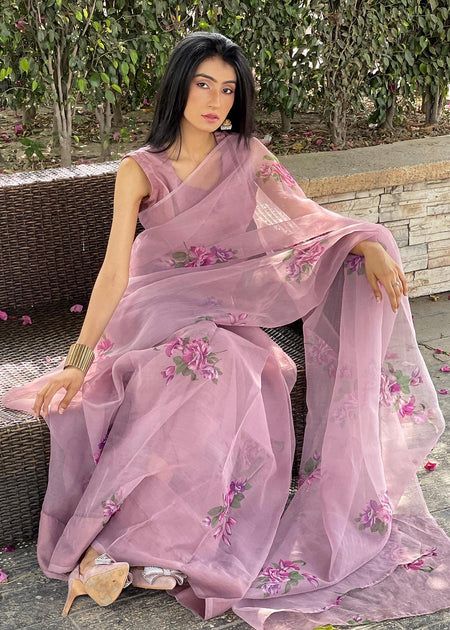 Saareeka Lilac Floral Saree - Laam Saree Organza, Sarees For Girls, Simple Saree Designs, Floral Print Sarees, Floral Saree, Fashionable Saree Blouse Designs, Organza Blouse, Fancy Sarees Party Wear, Natural Palette