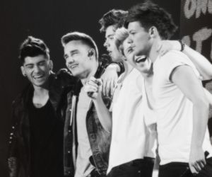 81 images about One direction on We Heart It | See more about one direction, 1d and Harry Styles Niall Horan And Louis Tomlinson, One Direction Live, Four One Direction, One Direction Niall, One Direction Wallpaper, One Direction Photos, Happy Pictures, Normal Guys, One Direction Videos