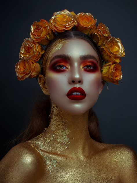 Persephone Makeup, Creative Makeup Photography, Gold Face Paint, Avant Garde Photography, Fashion Editorial Makeup, Goddess Makeup, Toni Stark, Flower Makeup, Face Art Makeup