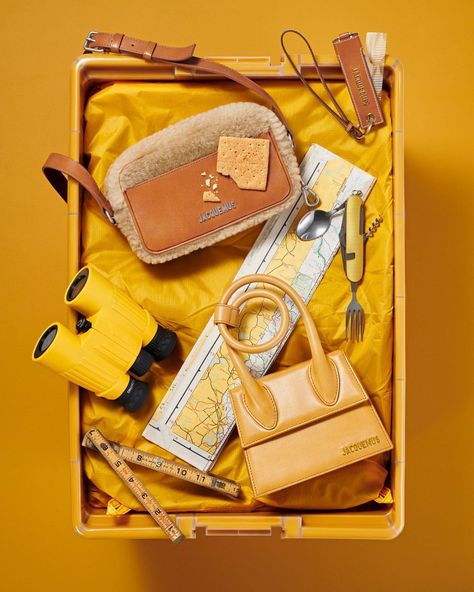 JACQUEMUS (@jacquemus) • Instagram photos and videos Product Moodboard, Dover Street Market London, Bag Advertisement, Bag Photography, Fashion Still Life, Mark And Graham, Product Styling, Flat Lay Photography, Christmas Gift Guide