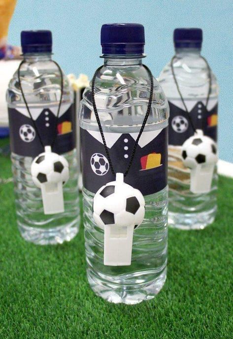 Football Themed Birthday Party Decorations Free Printable, Fifa Birthday Party, Fifa Party Ideas, Soccer Party Snacks, Fifa Birthday Party Ideas, Soccer Theme Birthday Party Food, Soccer Food Ideas, Football Birthday Party Food Ideas, Soccer Party Food Ideas