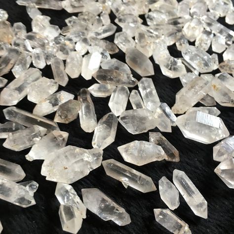 Herkimer Diamond: Meaning, Healing Properties, and Powers Herkimer Diamond Meaning, Diamond Meaning, Psychic Powers, Crystal Therapy, Spiritual Power, Crown Chakra, Herkimer Diamond, Diamond Crystal, Healing Properties