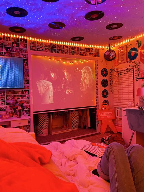 Led Hangout Room, Clubhouse Room Ideas, Rooms With Projector Screen, Hang Out Room Aesthetic, Small Hang Out Room Ideas, Hang Out Area Ideas, Chill Hangout Room Ideas, Projector Screen In Bedroom, Teen Hangout Space Decorating Ideas