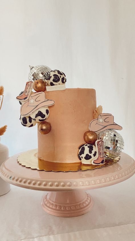 Disco Cowgirl Bachelorette Cake, Cowgirl Brunch Theme, Neutral Cowgirl Party, Boho Cowgirl Birthday Cake, 30th Birthday Rodeo Theme, Coastal Cowgirl Birthday Cake, Coastal Cowgirl Cake, Costal Cowgirl Birthday Party, Disco Cowgirl Cake Ideas