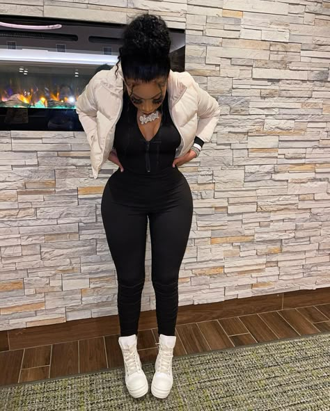 White Baddie, Boujee Outfits, Swag Outfits For Girls, Streetwear Fashion Women, Cute Swag Outfits, Baddie Outfits Casual, Black N White, Cute Simple Outfits