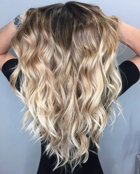 K O N S T A N T I N O S on Instagram: “H A I R  G O A L S !  Absolutely in love with these blonde tones and the Beachy waves !  Colour by @samanthacusicklondon @samantha.cusick…” Beach Wave Hair, Blonde Tones, Beachy Waves, Ombre Hair Color, Ombre Balayage, Pretty Hair, Blonde Balayage, Beach Hair, Hair Waves