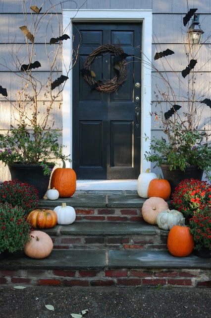 10 Diy Halloween Porch, Halloween Tour, October Decorations, Rustic Halloween Decor, Halloween Front Door, Halloween Decor Diy, Halloween Front Doors, Halloween Front Porch Decor, Rustic Halloween