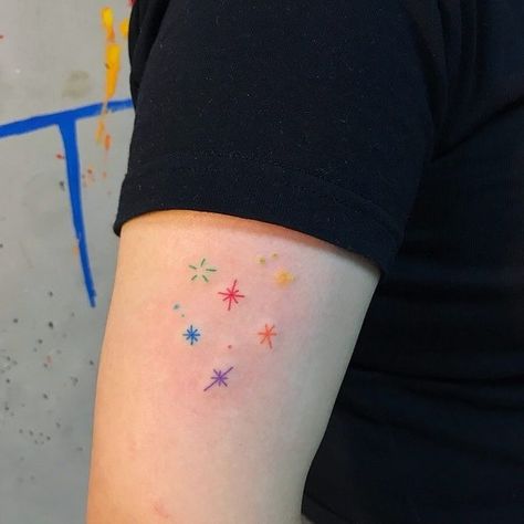 𝔠𝔞𝔯𝔦𝔱𝔞 𝔡𝔢 𝔞𝔫𝔤𝔢𝔩 Colorful Small Tattoos, Bachelorette Tattoos, Tattoo Diy, Tan Tattoo, Handpoke Tattoo, Doodle Tattoo, Small Wrist Tattoos, Tatuaje A Color, Poke Tattoo