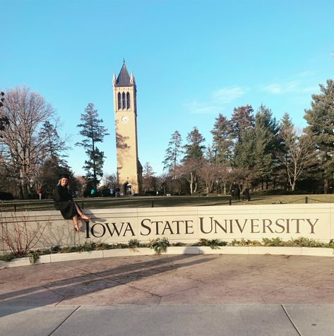 Iowa State Graduation Pictures, Iowa State Aesthetic, Iowa State University Aesthetic, Iowa Aesthetic, Iowa University, Campus Aesthetic, University Of Northern Iowa, College Tour, Iowa State University