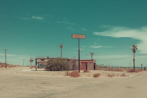 If America has a heart, it beat here in the Wild West. The scenery are sometimes… Desert Places, Desert Aesthetic, In The Middle Of Nowhere, Middle Of Nowhere, American Dream, Best Photographers, Gas Station, Route 66, Abandoned Places