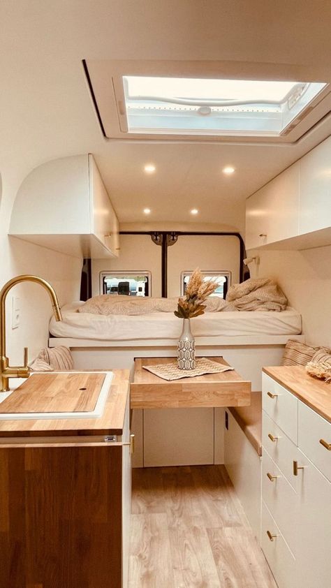 Chic Tiny House, Tiny House Camper, Caravan Renovation, Kombi Home, Van Conversion Interior, Diy Camper Remodel, Caravan Interior, Campervan Life, Build A Camper Van