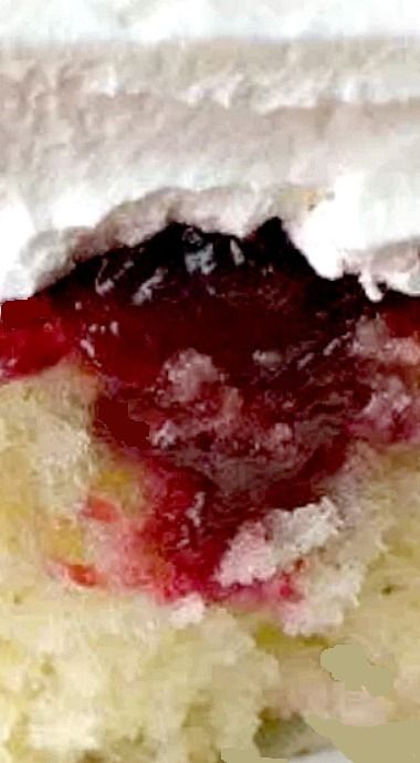 Cranberry Sauce Poke Cake Poke Cake Recipe, Canned Cranberry Sauce, Cranberry Sauce Recipe, Poke Cake Recipes, Cranberry Cookies, Poke Cakes, Cranberry Recipes, Poke Cake, Cake Mix Recipes