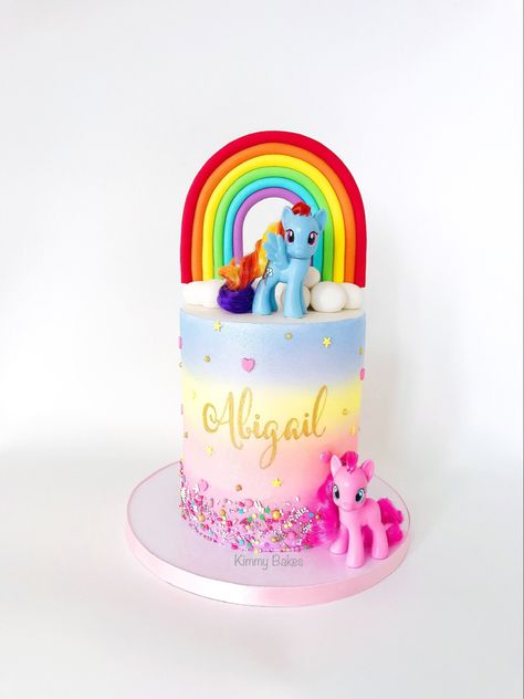 My Little Pony Cake Ideas, Birthday Cake With Rainbow, Rainbow Dash And Pinkie Pie, Ombre Birthday Cake, My Little Pony Birthday Cake, Pony Birthday Cake, Rainbow Dash Cake, Rainbow Topper, Cake With Rainbow