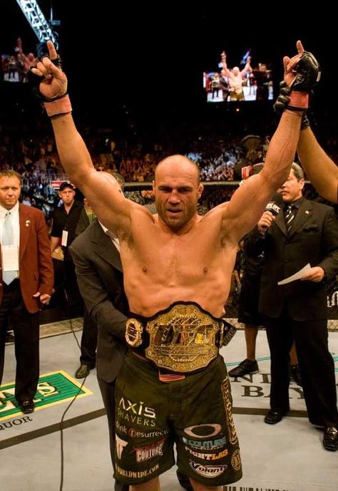 Randy "The Natural" Couture Randy Couture, Catch Wrestling, Ufc Fighter, Ufc Fighters, Mma Boxing, Sports Hero, Martial Artists, Mma Fighters, Extreme Sports