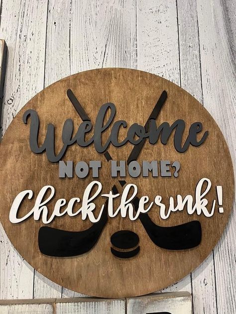 Diy Hockey Stick Projects, Hockey Welcome Sign, Ringette Crafts, Hockey Cricut Projects, Hockey Fundraising Ideas, Lace Bracelet Diy, Hockey Lace Bracelet, Hockey Locker, Hockey Banquet