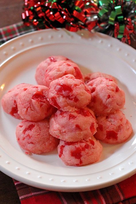 Cherry Shortbread Cookies, Red Cookies, Cherry Shortbread, Cherry Cookies Recipes, Eggnog Recipes, Christmas Bread, Cherry Cookies, Full Recipes, Jam Cookies