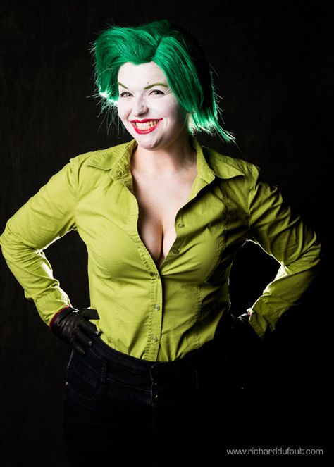 Critical Miss as Bianca Steeplechase Bianca Steeplechase, Joker Art, Joker Cosplay, Geek Girls, Dieselpunk, Green Hair, Red Leather Jacket, Geek Stuff, Leather Jacket