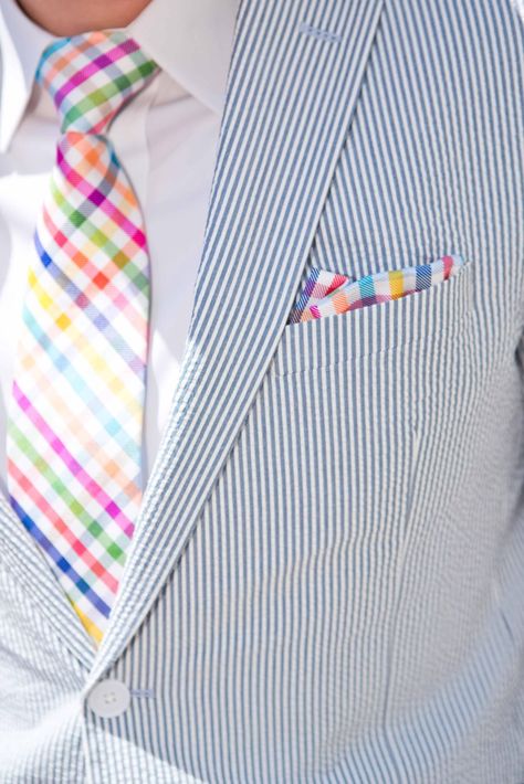 Colores A Man In A Suit, Man In A Suit, Seersucker Suit, Preppy Mens Fashion, Sharp Dressed Man, Well Dressed Men, Mens Fashion Summer, Mens Fashion Trends, Kentucky Derby