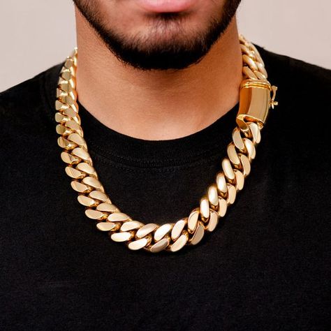 This Icebox Miami Cuban Necklace is made of solid 14K Yellow gold and is 20mm thick. You may choose your desired length in the dropdown. Big Gold Chains, Mens Gold Chain Necklace, Diamond Teeth, Thick Gold Chain, Cuban Necklace, Miami Cuban Link Chain, Expensive Jewelry Luxury, Mens Rings Fashion, Shoes Outfit Fashion