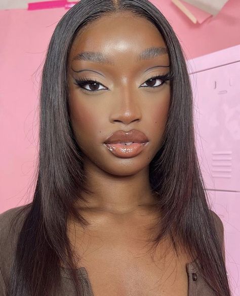 Eyeliner Wing, Makeup For Black Skin, Brown Skin Makeup, Swag Makeup, Stylish Wardrobe, Trendy Girl, Cute Makeup Looks, Full Face Makeup, Face Card