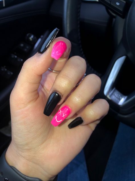 Nails Coffin Shape Ideas, Simple Punk Nails, Cool Nail Inspiration, Pink And Blue Design Nails, Black Simple Nail Ideas, Jelly Roll Concert Nail Ideas, F U Nails, Mgk Nails Ideas, Simple Concert Nails