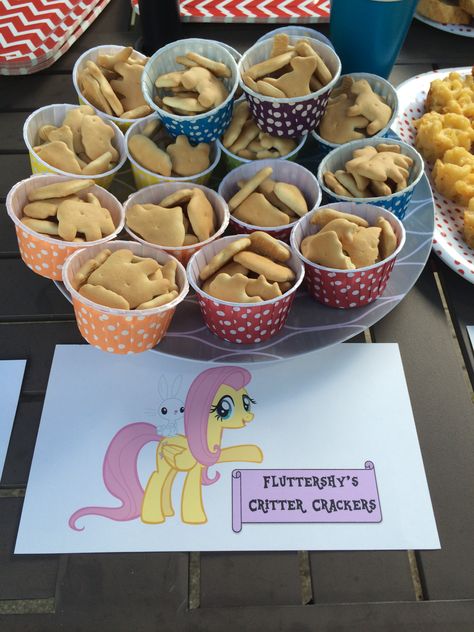 My Little Pony Food Ideas, Mlp Birthday Party, Mlp Birthday, Equestria Girls Party, Pony Party Favors, Mlp Party, Rainbow Dash Party, Theme Snack, My Little Pony Birthday Party