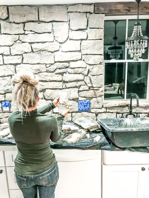 Alcove Oven, Diy Stone Wall Interior, Diy Rock Wall, Natural Stone Backsplash Kitchen, Diy Stone Backsplash, Faux Rock Walls, Diy Stone Wall, Rock Backsplash, Rustic Kitchen Backsplash