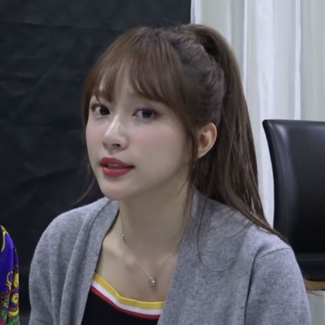 lq exid hani icon Hani Exid Icons, Hani Exid, Exid Hani, Eye Close Up, Red Icons:), Haircuts With Bangs, K Idols, Kpop Idol, Kpop Girls