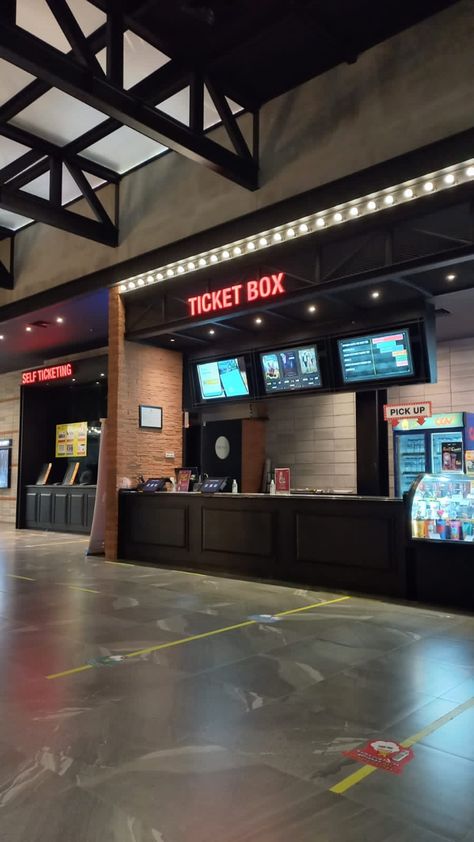 Movie Theater Hallway, Theatre Foyer, Movie Theater Lobby, Cinema Lobby, Theatre Lobby, Movie Theater Aesthetic, Cinema Hall, Cinema Cafe, Movie Hall