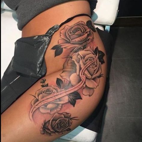 Hip Tattoos Black Women, Side Tattoos Women Hip Thighs, Side Thigh Tattoos Women, Thigh Piece Tattoos, Side Tattoos Women, Side Thigh Tattoos, Cute Thigh Tattoos, Girl Thigh Tattoos, Thigh Tat