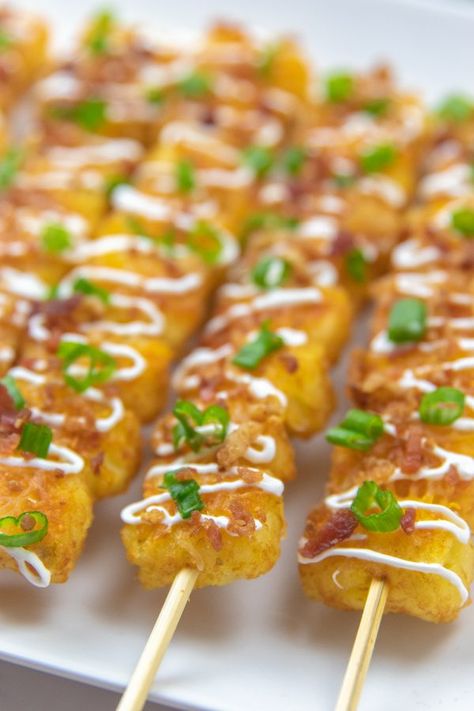 Tater Tot Recipe, Tater Tot Skewers, Tater Tot Appetizers, Loaded Tater Tot, Loaded Tater Tots, Sweet Potato Tots, Tater Tot Recipes, Potato Appetizers, Skewer Appetizers