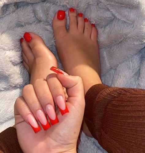 Toes And Nails Matching Color Combos, Matching Nail And Toe Sets, Nails And Toes Matching, Cute Red Nails, Red Toenails, Toenail Designs, Walking On The Beach, Gel Toe Nails, Acrylic Toes