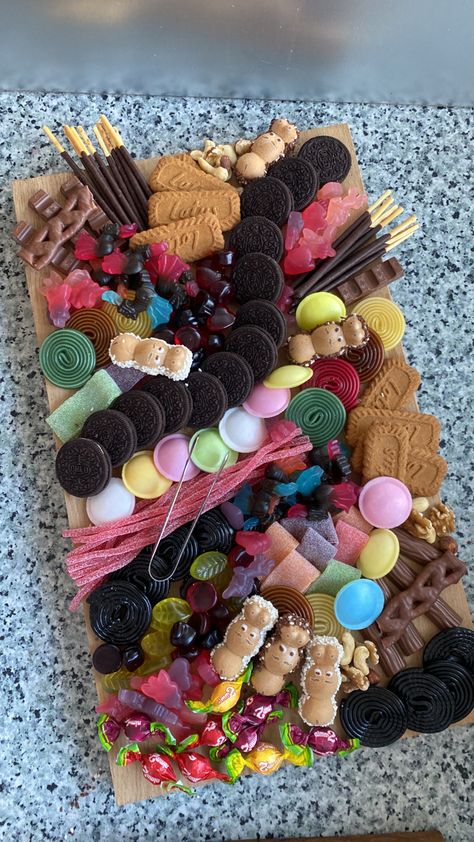 Sweet Charcuterie, Sweet Platter, 30th Birthday Cake For Women, Candy Platter, Candy Charcuterie Board, Candy Boards, Sweets Board, Candy Charcuterie, Sweet Board