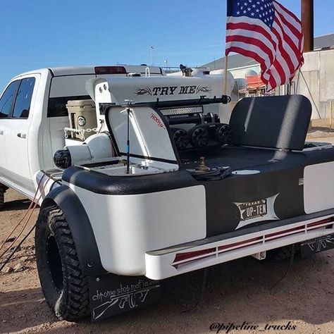 Welding Truck Bedding, Diy Truck Mods, Rig Welder, Pipeline Welding, Flatbed Truck Beds, Custom Flatbed, Welding Trucks, Mobile Welding, Welding Beds