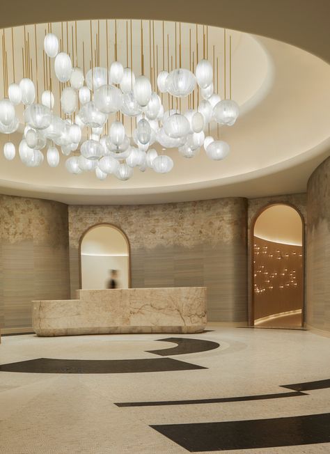 Reception Lobby Design, Lobby Ceiling, Hotel Lobby Lounge, Lobby Lighting, Luxury Hotels Lobby, Spa Resorts, Hotel Lobby Design, Spa Reception, Lounge Interiors