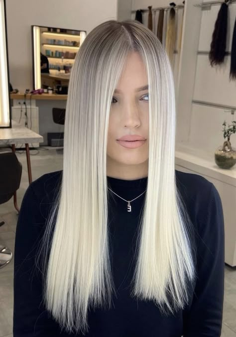 Ash Blonde Balayage On Blonde Hair, Blonde Hair With Light Brown Roots, Creamy Blonde Hair Balayage, Pearl Blonde Balayage, Blonde Hair Lowlights, Silvery Blonde, Perfect Blonde Hair, Hairstyles And Colors, Icy Blonde Hair