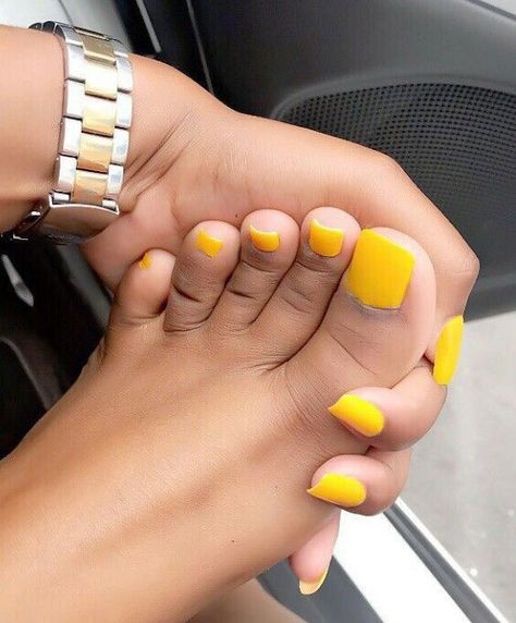 Yellow Toes, Yellow Toenails, Toe Nail Polish, Yellow Toe Nails, Yellow Nail Art, Yellow Nail, Cute Toe Nails, Toenail Polish, Nails Black