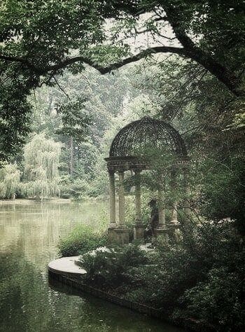 Garden Pavilion, Longwood Gardens, The Secret Garden, Gorgeous Gardens, Shade Garden, Pretty Places, Dream Garden, Green Aesthetic, Arbor