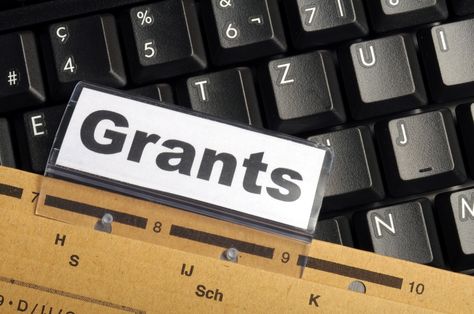 4 Tips For Researching Education Grants Help For Single Moms, Nonprofit Startup, College Financial Aid, Grants For College, Financial Aid For College, Grant Money, Small Business Start Up, Grant Writing, Government Grants