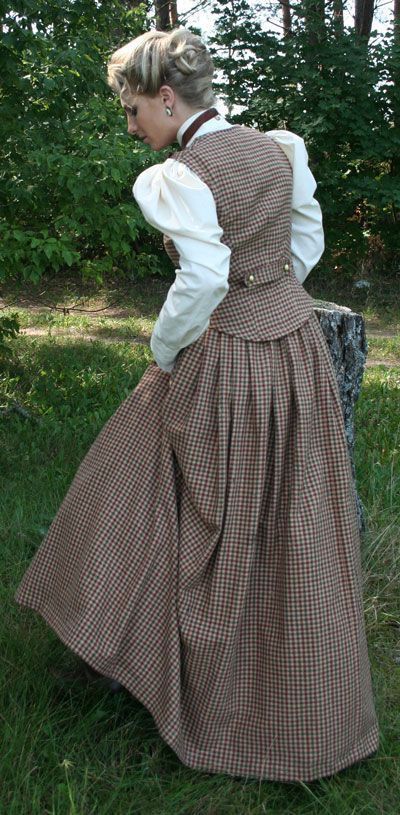 1890s Fashion, 1880s Fashion, 1800s Fashion, Period Clothing, Historic Clothing, The Old West, Old Fashion Dresses, Retro Pin Up, Period Outfit