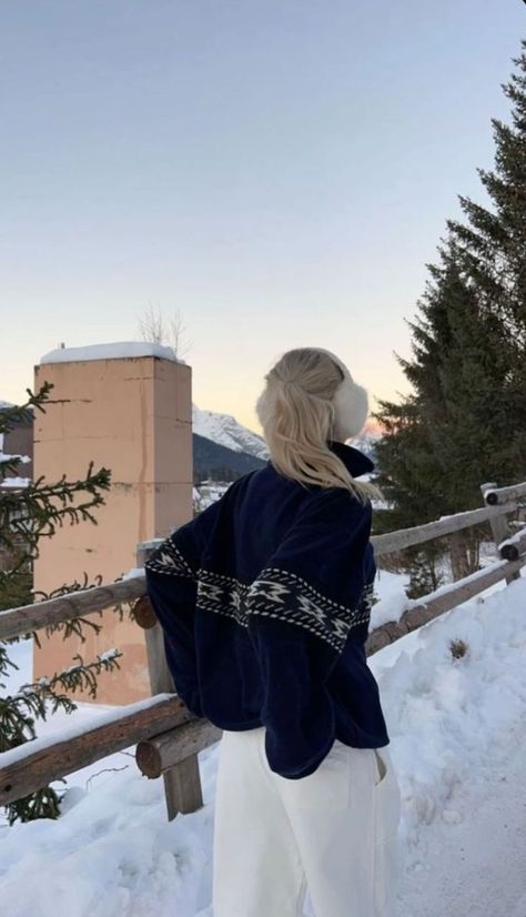 Winter Outfit Essentials, 10 Winter Outfits, Snow Fits, Winter Outfits Snow, Fashion Fails, Ootd Winter, Stylish Winter Outfits, Winter Inspo, Winter Outfits Cold