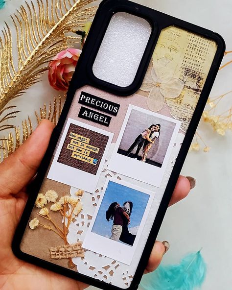 Aesthetic phone case 🦋 . . Elevate your style ✨ Elevate your phone with our crafted aesthetic phone case - where style is meets substance ❤️ . . Book your order to @blossomy_crafts 🦋 . . #phone #phonecase #aesthetic #aethetics #elegantdesign #fashiontech #shop #shopnow #phoneaccessories #crafter #crafts #craft #handcraft #surat #gujarat #viral Resin Phone Cover Ideas, Mobile Case Painting Ideas, Vintage Phone Case Ideas, Aesthetic Phonecase Ideas, Phone Covers Aesthetic, Phone Back Cover Design, Aesthetic Mobile Cover, Aesthetic Phone Covers Diy, Aesthetic Phone Case Diy