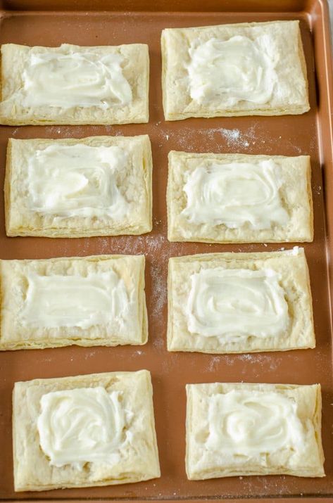 Starbucks copycat Cheese danish Starbucks Cream Cheese Danish Recipe, Copycat Starbucks Cheese Danish, Starbucks Cheese Danish Recipe, Starbucks Cheese Danish, Lite Snacks, Cream Cheese Danish Recipe, Starbucks Breakfast, Cheese Danish Recipe, Cream Cheese Pastry