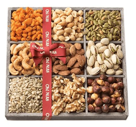 Food Baskets For Christmas, Nut Gift Basket, Gourmet Christmas, Seeds Gifts, Nuts Gift, Healthy Snacks To Buy, Healthy Gourmet, Gift Tray, Snack Healthy