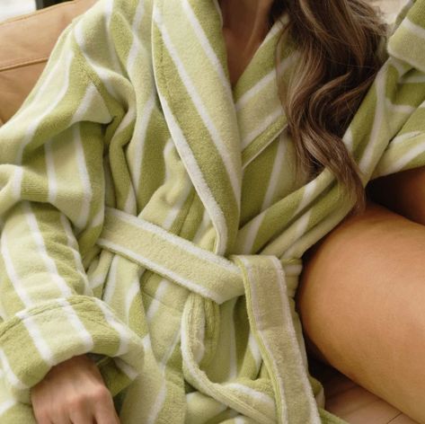 The Perfect Bathrobe: Brooklinen Super-Plush Robe Cozy Bath Robe, Custom Spa Robes, Aesthetic Bath Robe, Soft Robes For Women, Comfy Robes For Women, Cute Bathrobe Aesthetic, Bath Robes Aesthetic, Cozy Robe Aesthetic, Cute Bath Robe