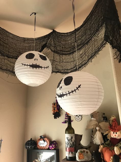 Jack Skellington Backdrop, Jack Skeleton Party Ideas, A Nightmare Before Christmas Decorations Diy, Jack Skeleton Halloween Decorations, Nightmare Before Christmas Holiday Party, Nightmare Before Christmas Hallway Decor, Halloween Movie Decorations, Nightmare Before Christmas Hallway, Easy Diy Nightmare Before Christmas Decorations